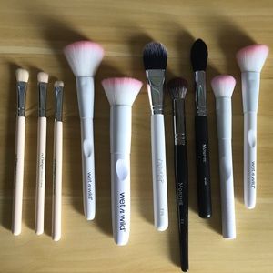 Makeup brush set!